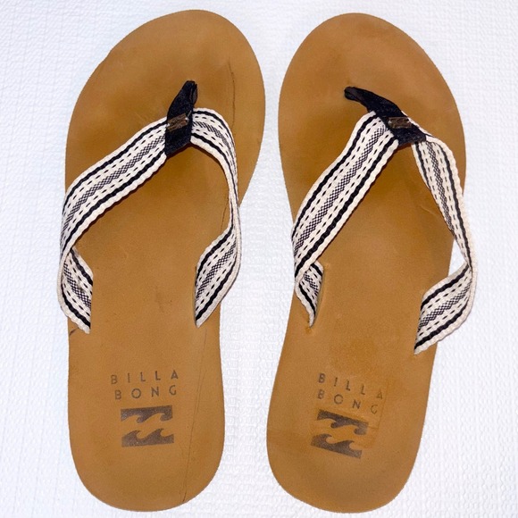 Billabong Women's Flip Flops Size 8 Sandals Beige White Black Woven Straps‎ - Picture 2 of 5